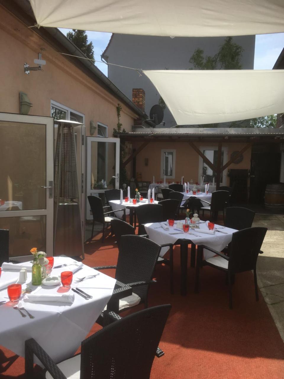 Gasthof Goldener Hahn Finsterwalde Bagian luar foto